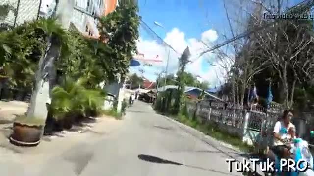 Sugary thai angel demosntrates her magnificent body